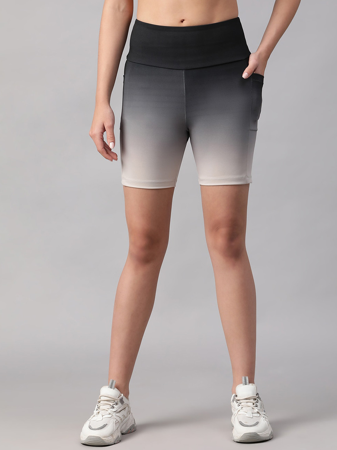

ATHLISIS Women Skinny Fit e-Dry Technology Sports Shorts, Black