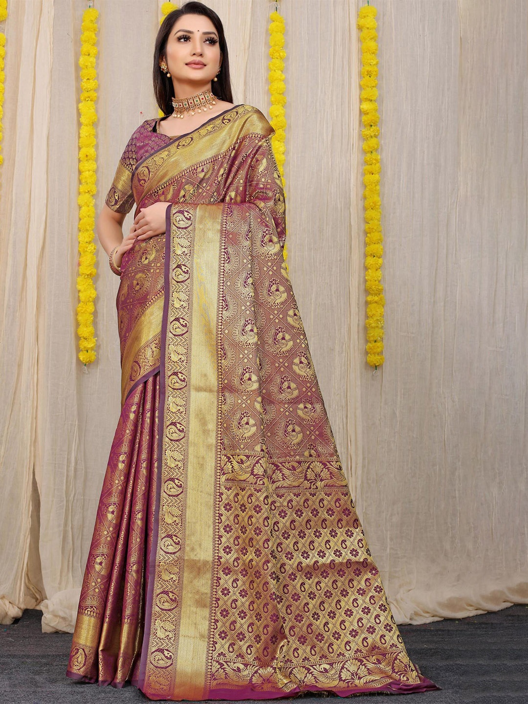 

PATIALAPICKS Ethnic Motifs Woven Design Zari Pure Silk Kanjeevaram Saree, Magenta