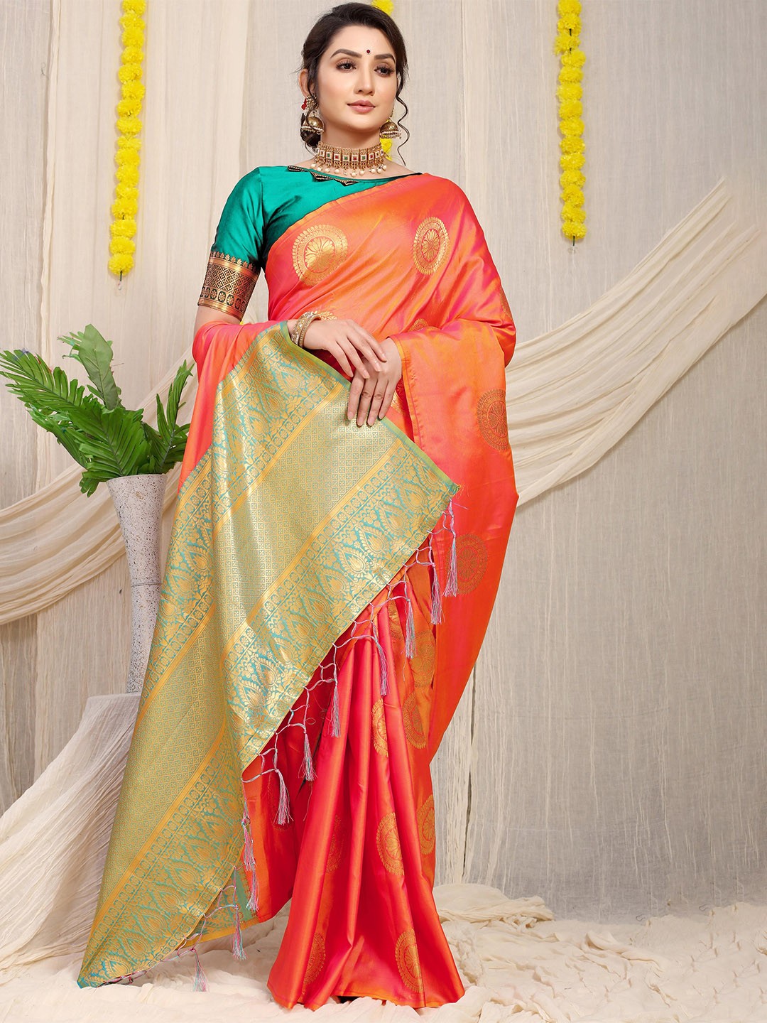 

PATIALAPICKS Ethnic Motifs Woven Design Zari Pure Silk Kanjeevaram Saree, Orange