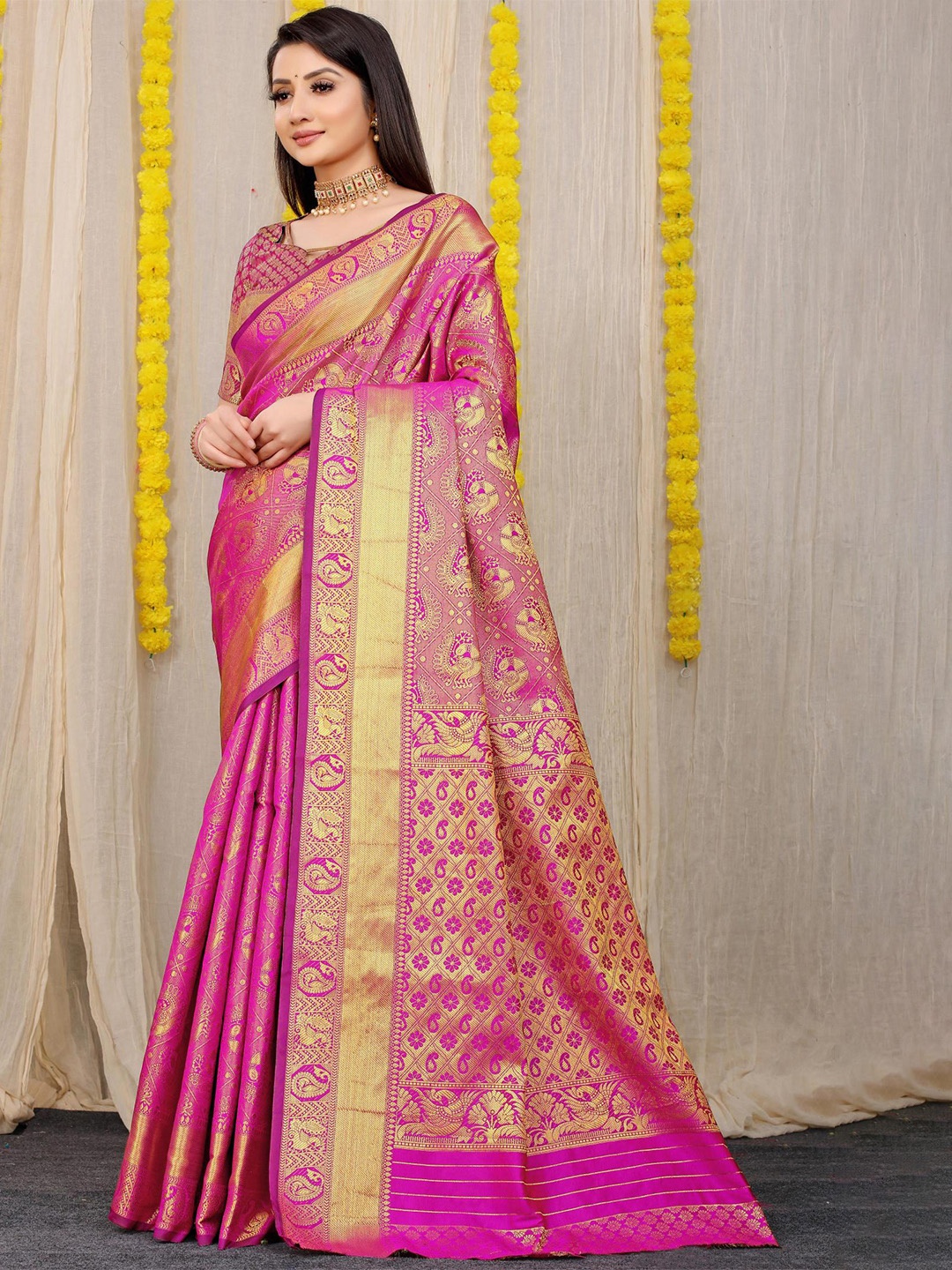 

PATIALAPICKS Woven Design Zari Pure Silk Kanjeevaram Saree, Pink