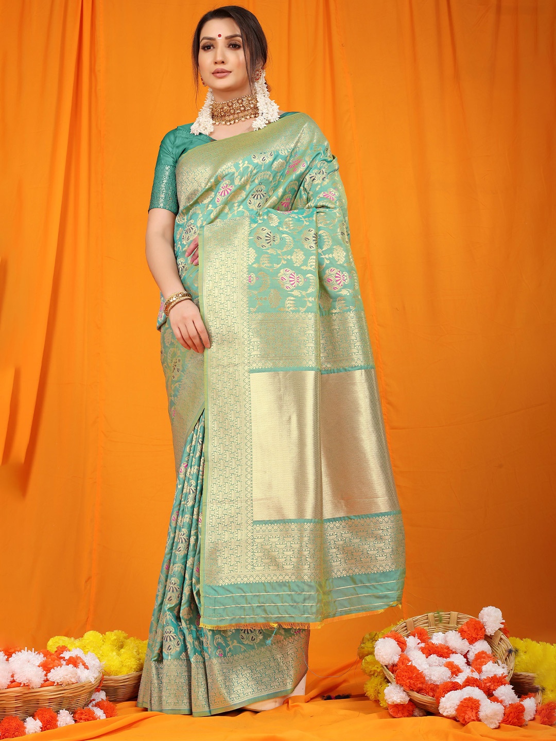 

PATIALAPICKS Ethnic Motifs Woven Design Zari Pure Silk Kanjeevaram Saree, Sea green
