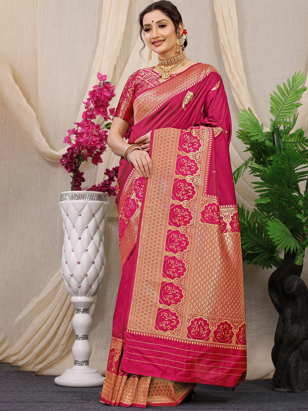 

PATIALAPICKS Ethnic Motifs Woven Design Zari Pure Silk Paithani Saree, Pink