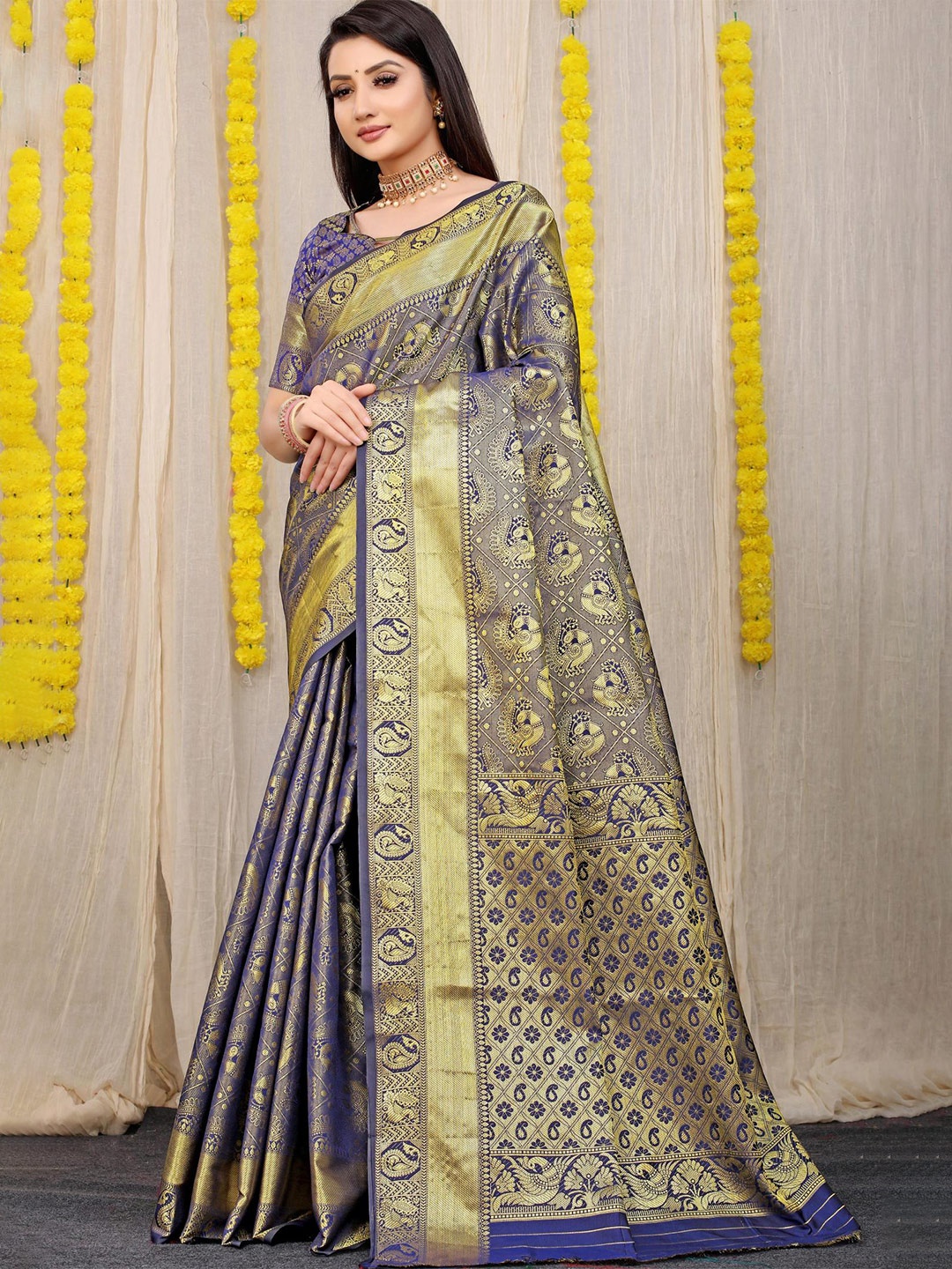 

PATIALAPICKS Ethnic Motifs Woven Design Zari Pure Silk Kanjeevaram Saree, Blue