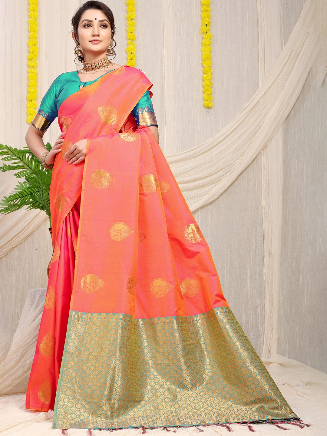 

PATIALAPICKS Ethnic Motifs Woven Design Zari Pure Silk Kanjeevaram Saree, Orange