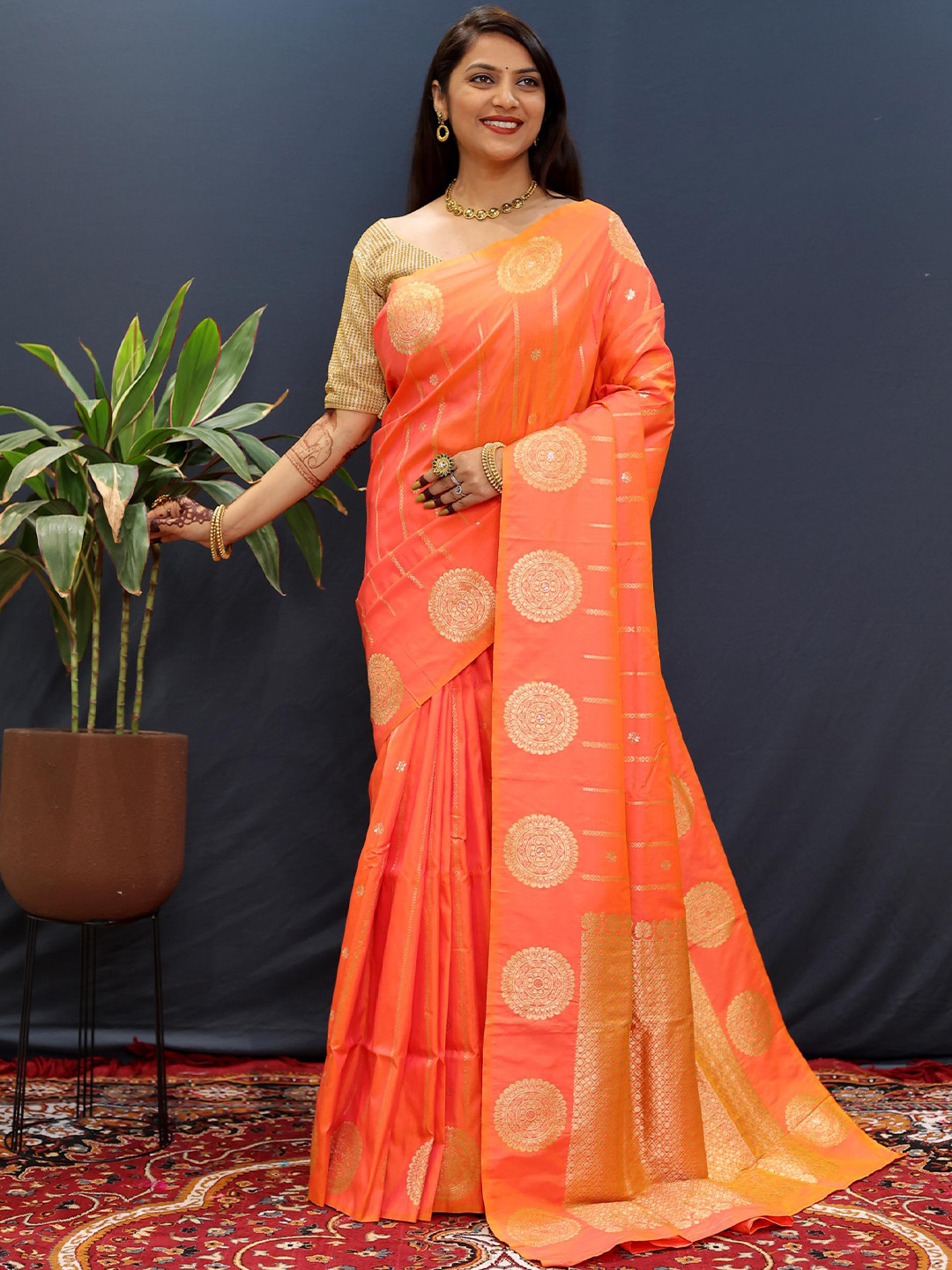 

PATIALAPICKS Ethnic Motifs Woven Design Zari Pure Silk Kanjeevaram Saree, Orange