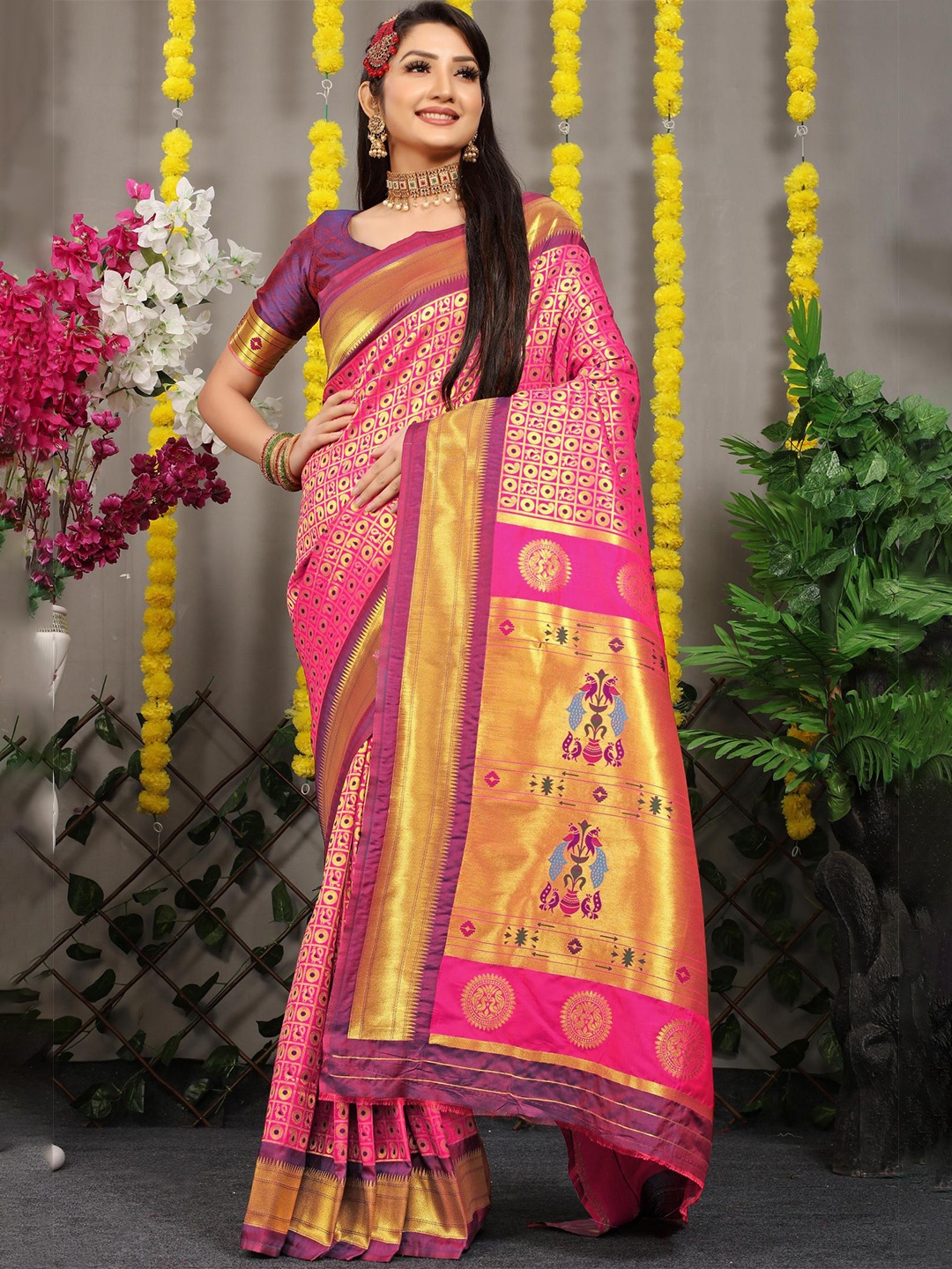 

PATIALAPICKS Ethnic Motifs Woven Design Zari Pure Silk Kanjeevaram Saree, Pink