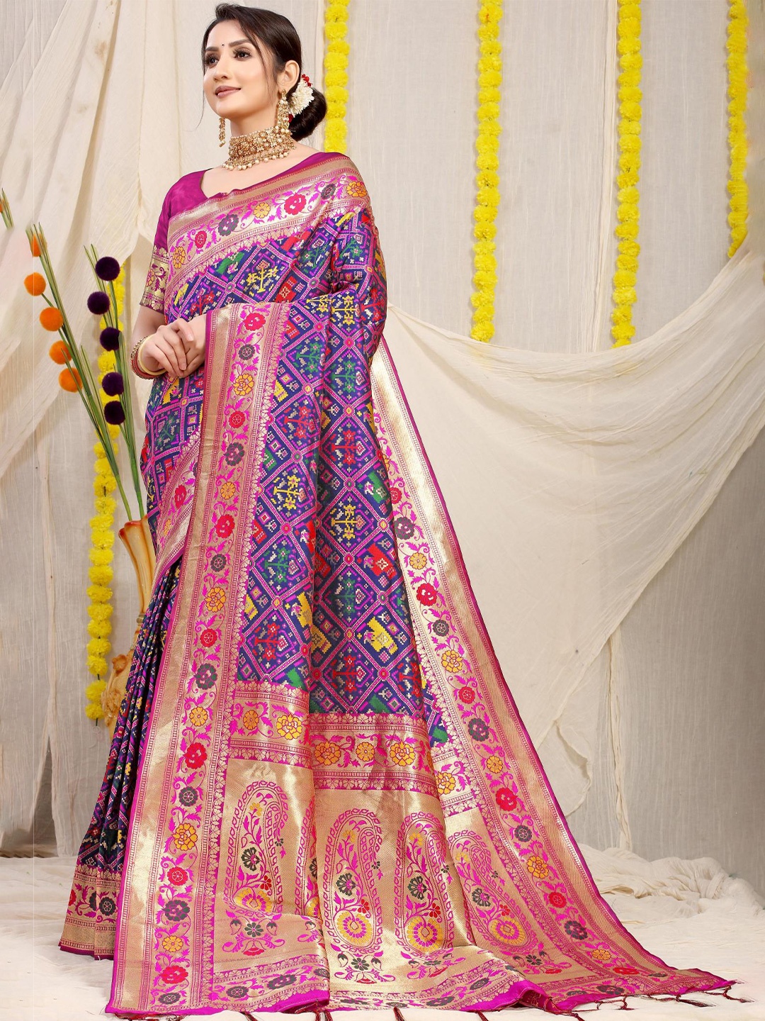 

PATIALAPICKS Ethnic Motifs Woven Design Zari Pure Silk Kanjeevaram Saree, Purple
