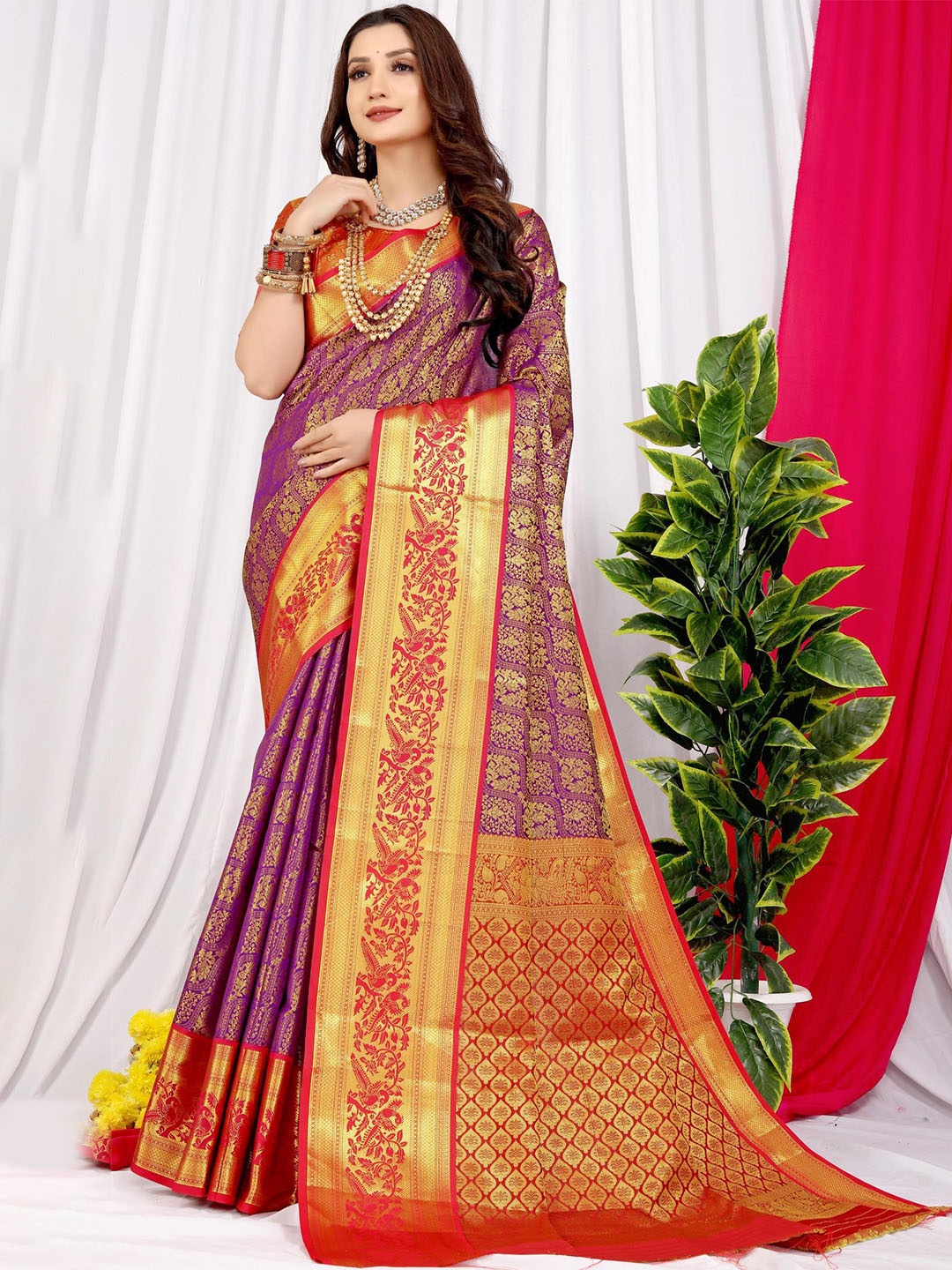 

PATIALAPICKS Ethnic Motifs Woven Design Zari Pure Silk Kanjeevaram Saree, Purple