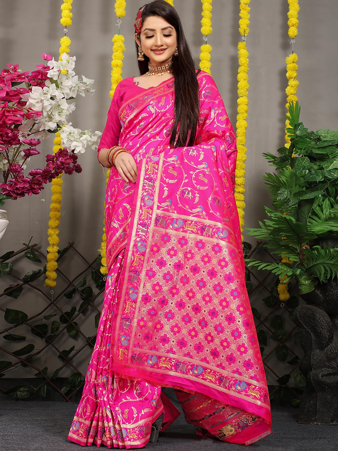 

PATIALAPICKS Woven Design Zari Pure Silk Kanjeevaram Saree, Pink