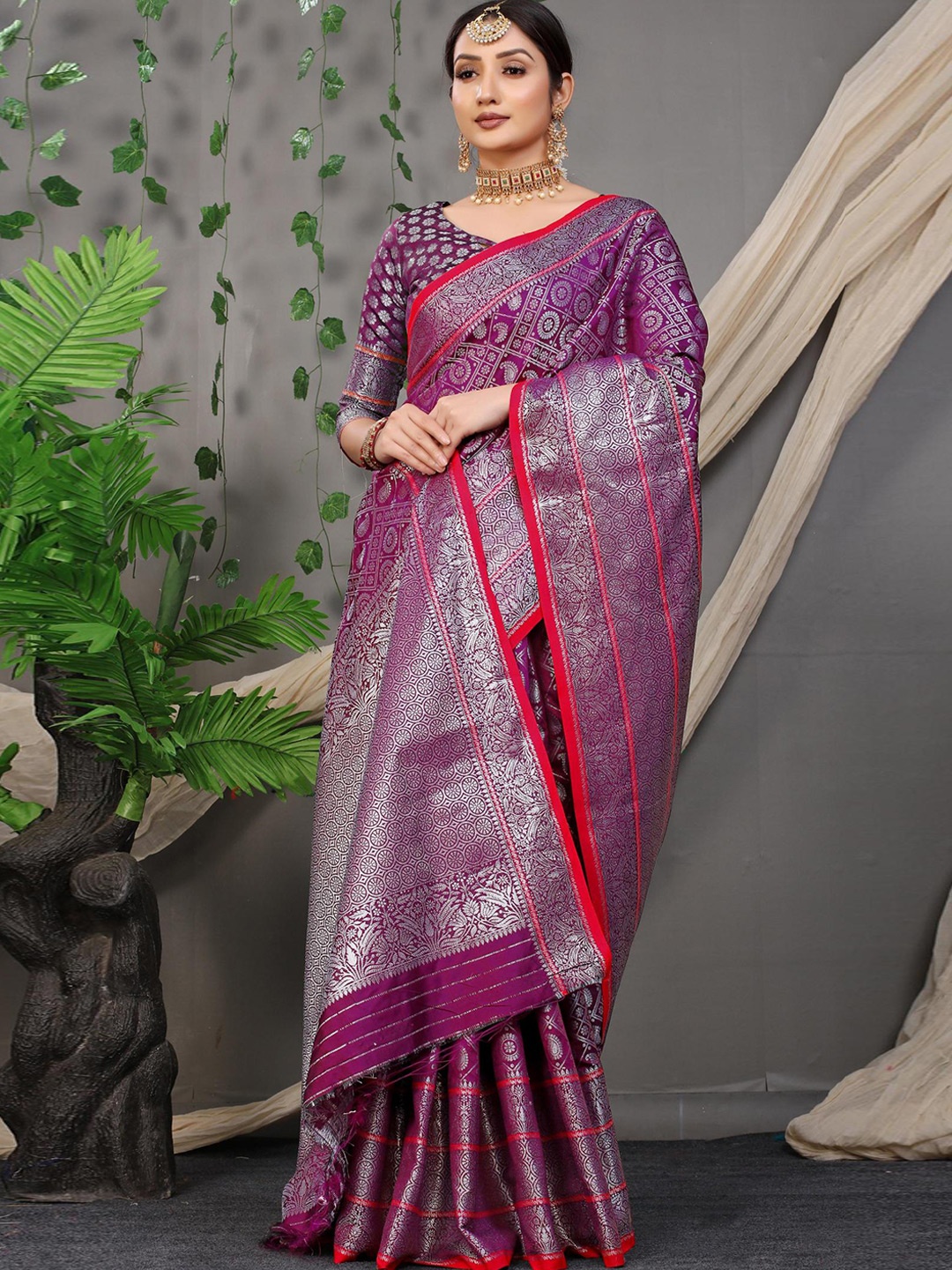 

PATIALAPICKS Ethnic Motifs Woven Design Zari Pure Silk Paithani Saree, Magenta