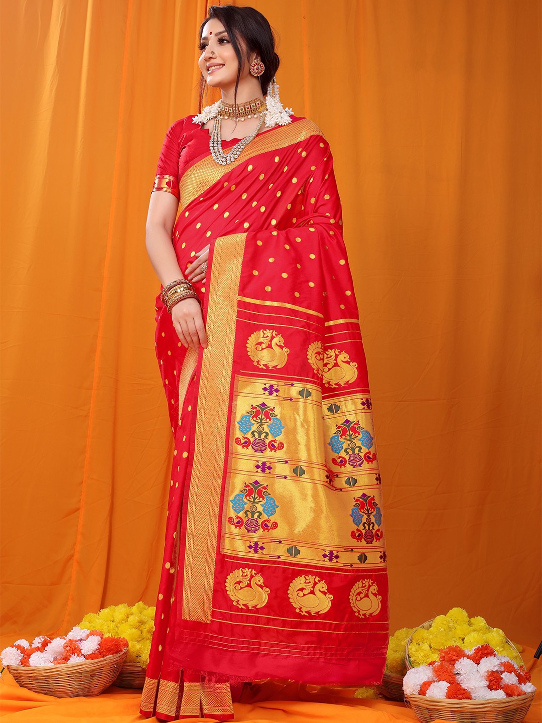 

PATIALAPICKS Ethnic Motifs Woven Design Zari Pure Silk Kanjeevaram Saree, Red