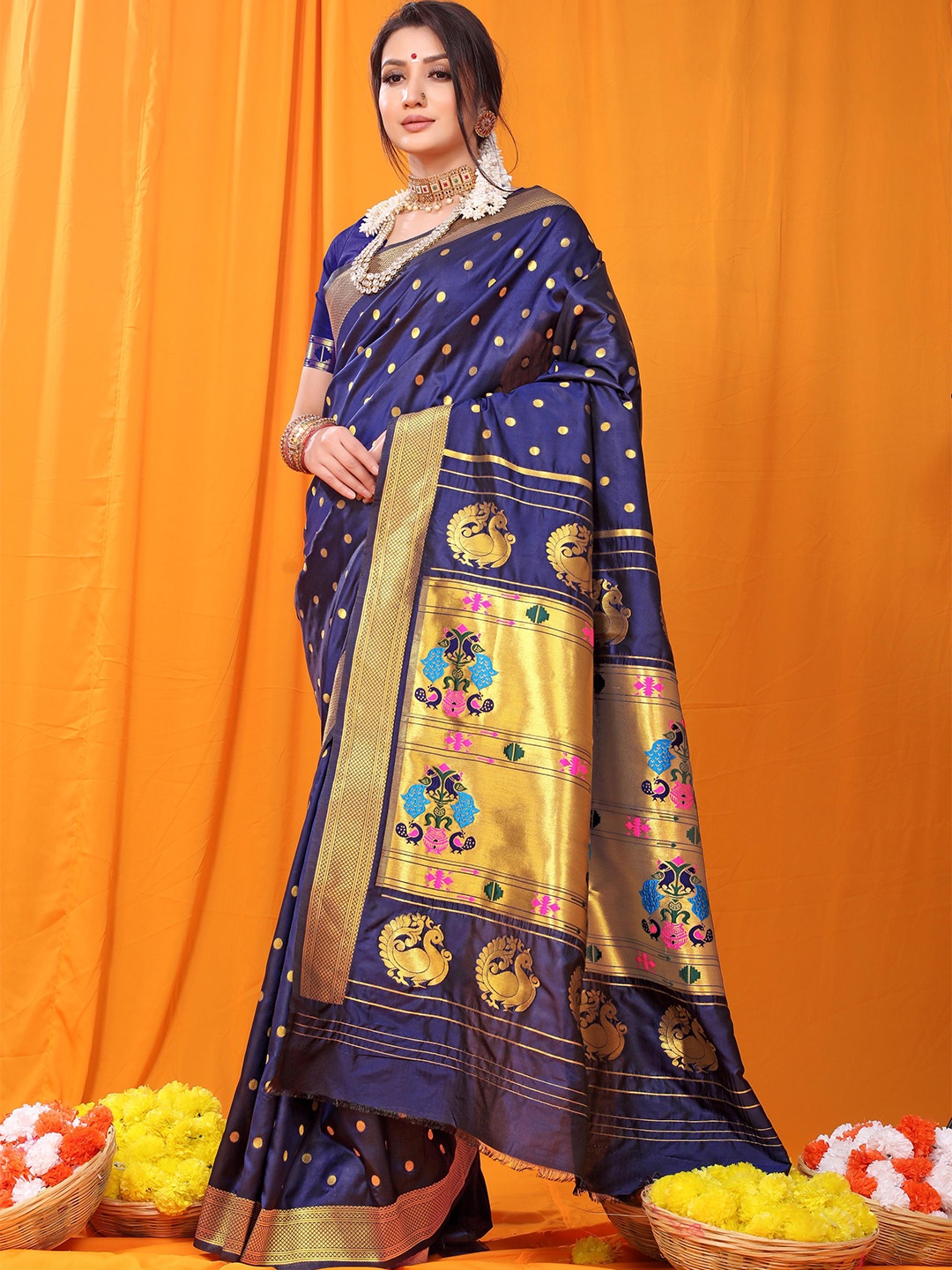 

PATIALAPICKS Ethnic Motifs Woven Design Zari Pure Silk Kanjeevaram Saree, Navy blue