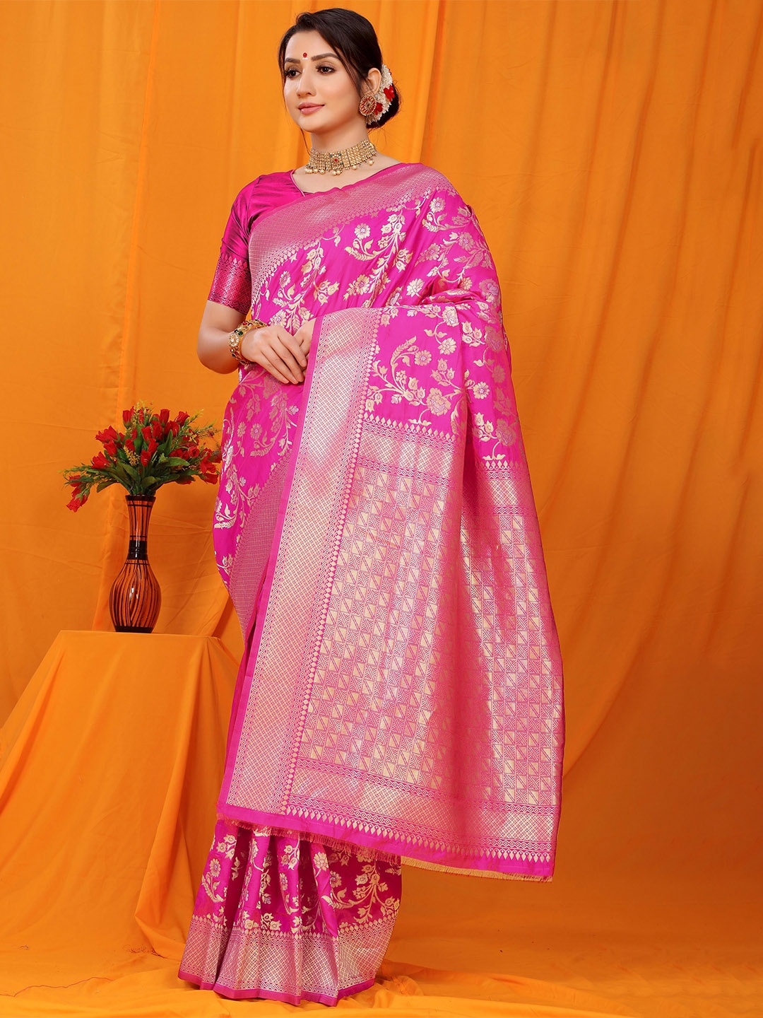 

PATIALAPICKS Ethnic Motifs Woven Design Zari Pure Silk Kanjeevaram Saree, Pink