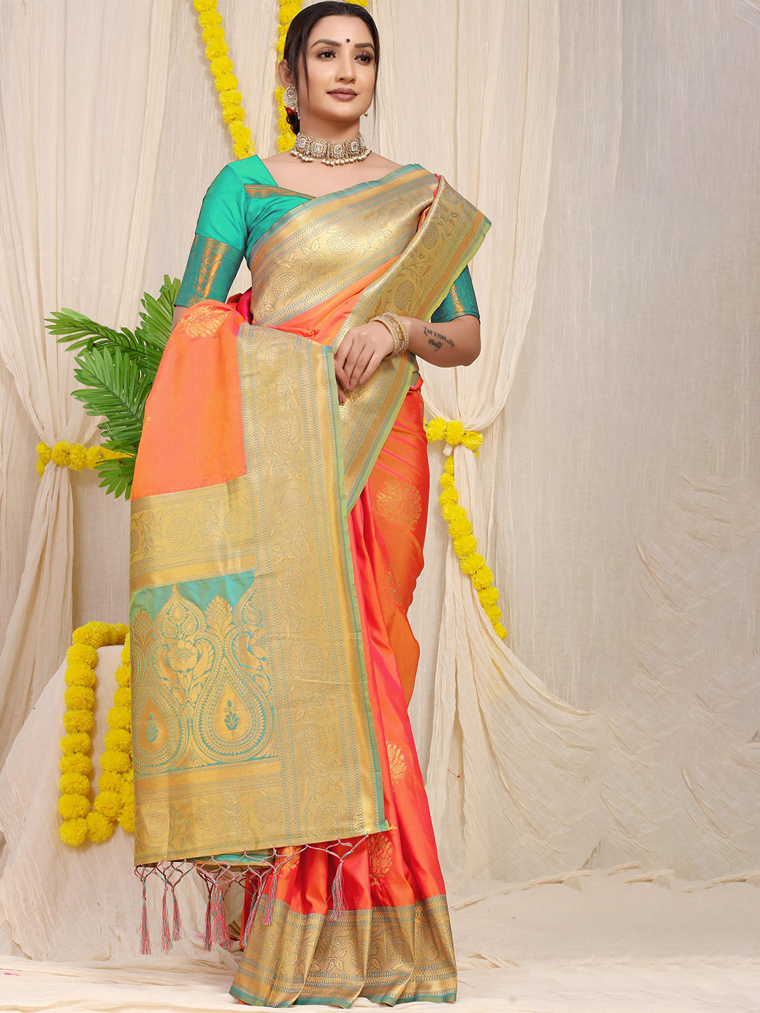 

PATIALAPICKS Ethnic Motifs Woven Design Zari Pure Silk Kanjeevaram Saree, Orange