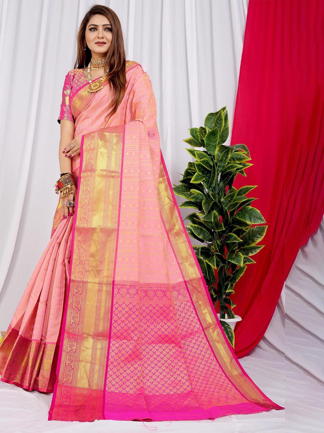 

PATIALAPICKS Ethnic Motifs Woven Design Zari Pure Silk Kanjeevaram Saree, Peach