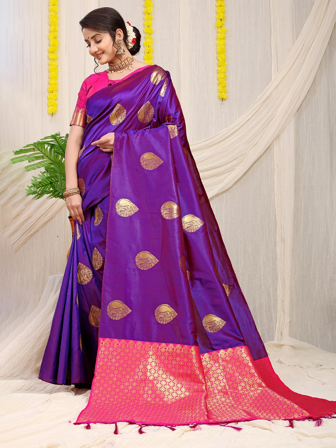 

PATIALAPICKS Ethnic Motifs Woven Design Zari Pure Silk Kanjeevaram Saree, Purple
