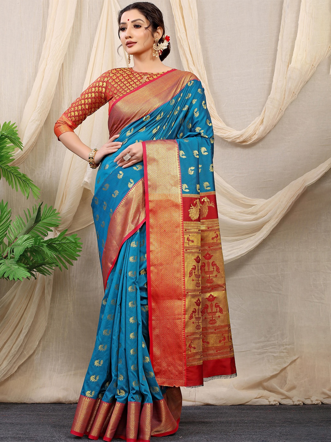 

PATIALAPICKS Ethnic Motifs Woven Design Zari Pure Silk Kanjeevaram Saree, Blue
