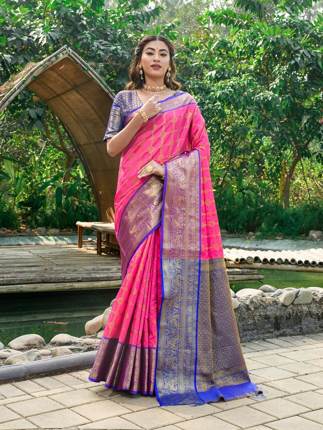 

PATIALAPICKS Ethnic Motifs Woven Design Zari Pure Silk Kanjeevaram Saree, Pink