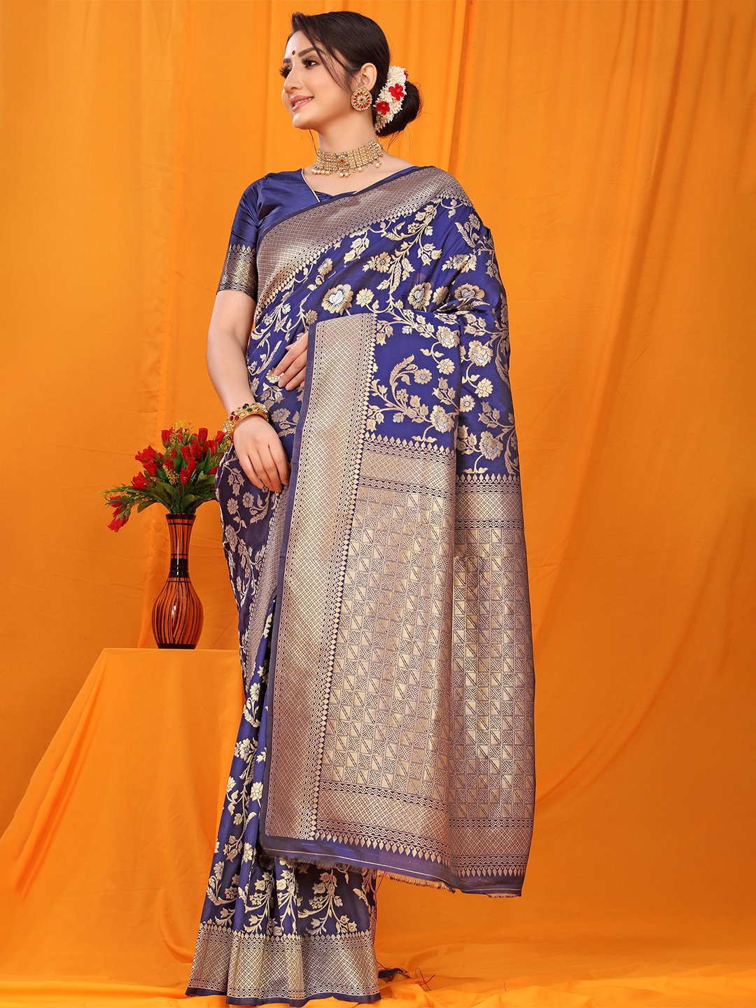 

PATIALAPICKS Ethnic Motifs Zari Pure Silk Kanjeevaram Saree, Navy blue