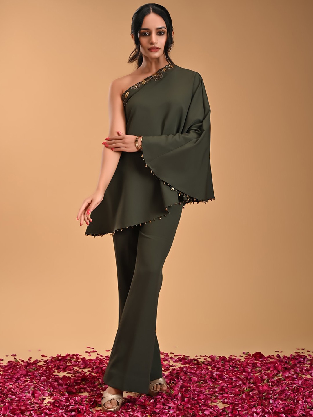 

RIRASA Embroidered Comfortable Fit One Shoulder Top With Trousers, Green