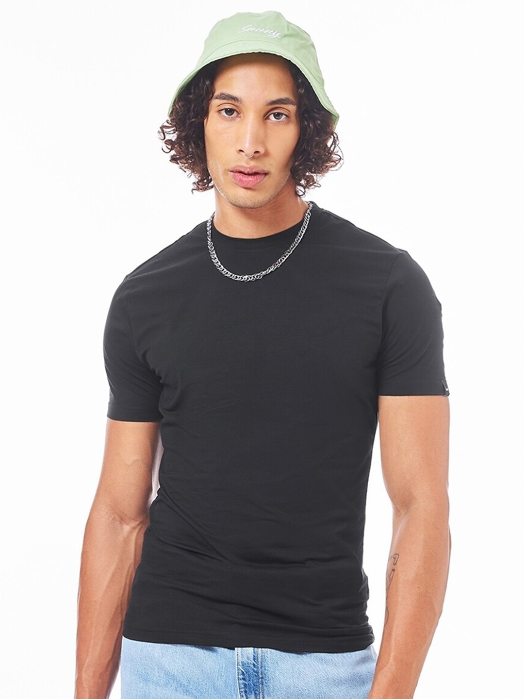 

Bewakoof Black Round Neck Cotton Slim Fit T-shirt