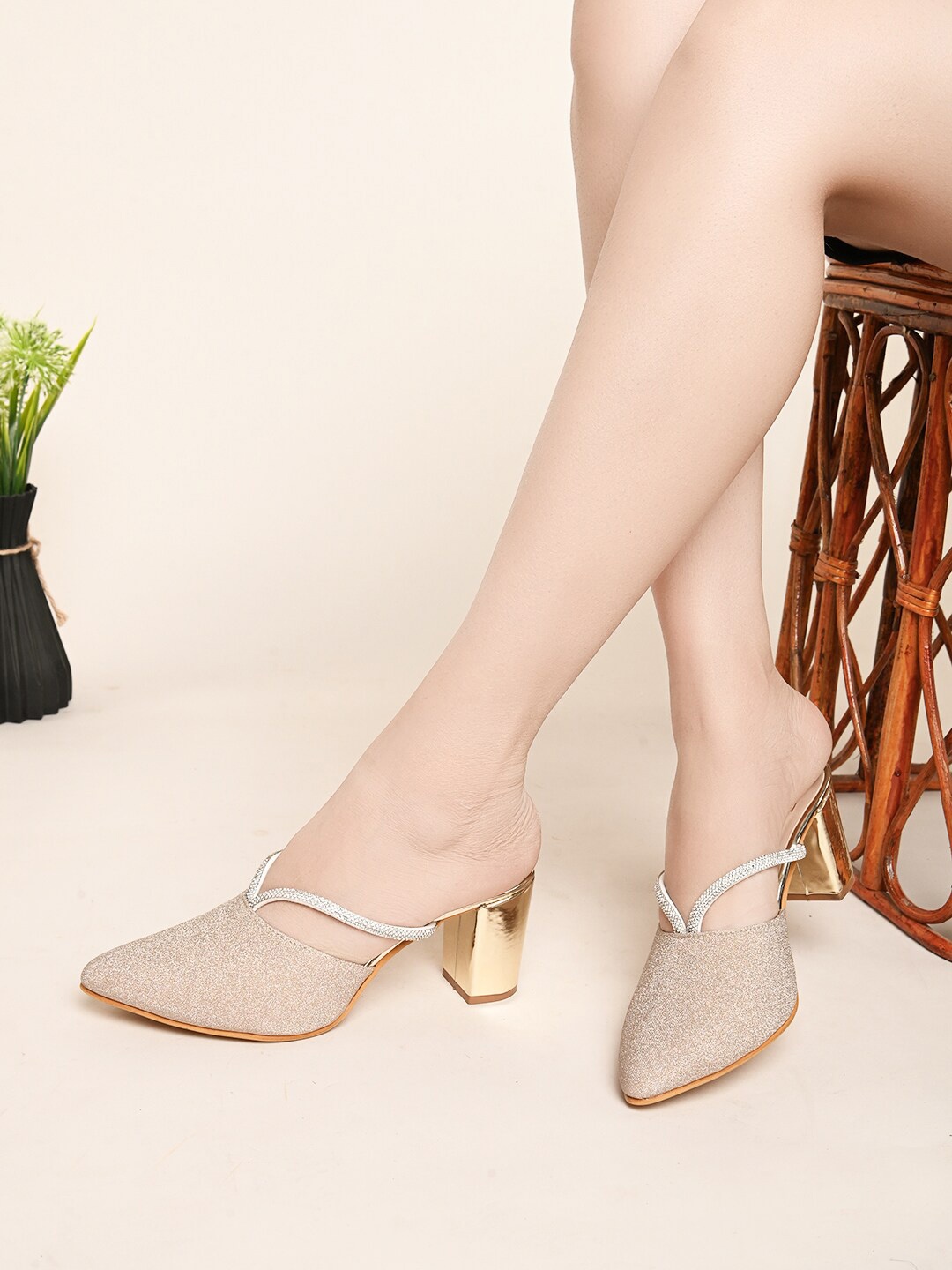 

XE Looks Embellished Pointed Toe Block Heeled Pumps, Gold