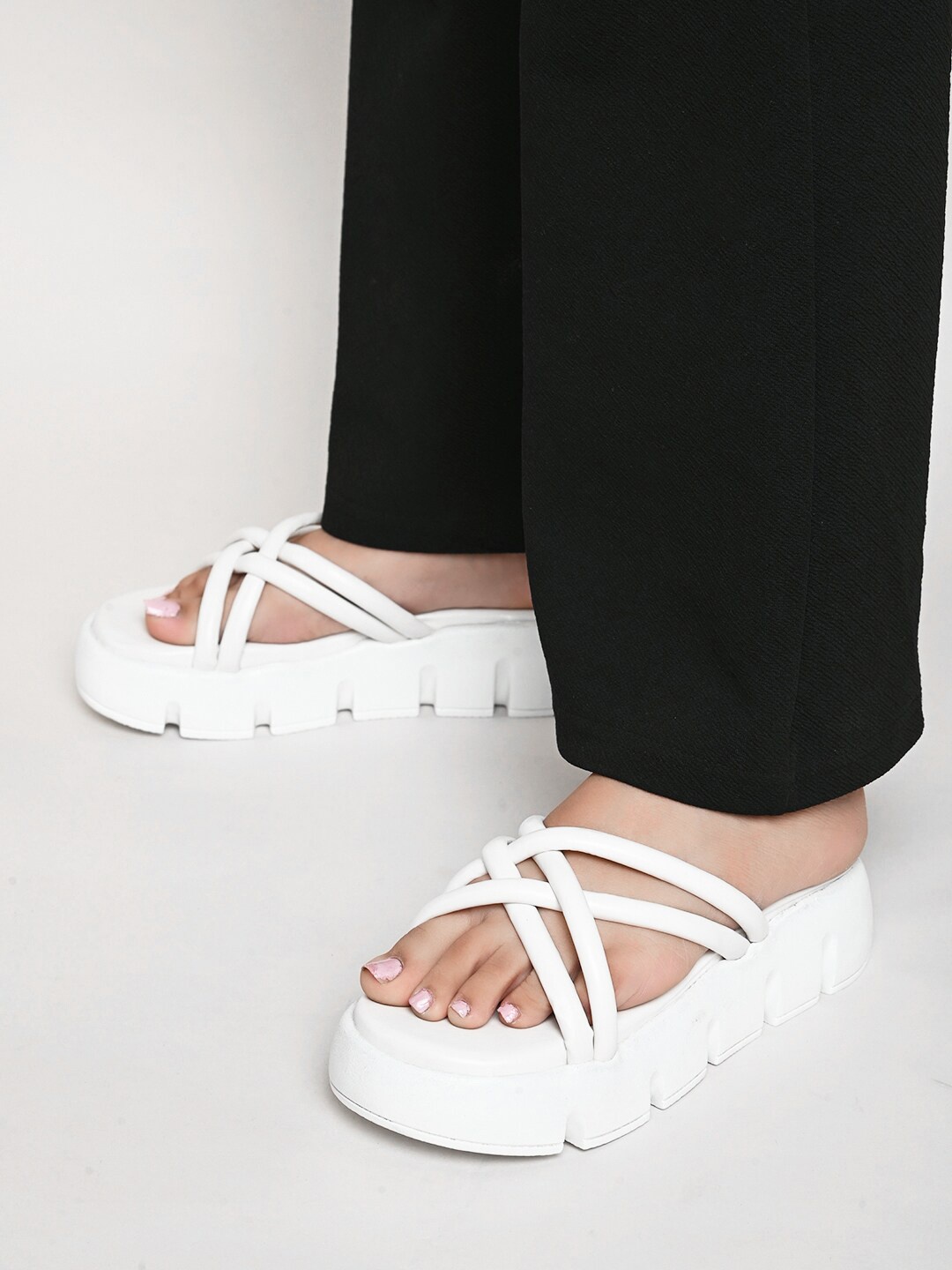 

XE Looks Open Toe Flatform Heels, White