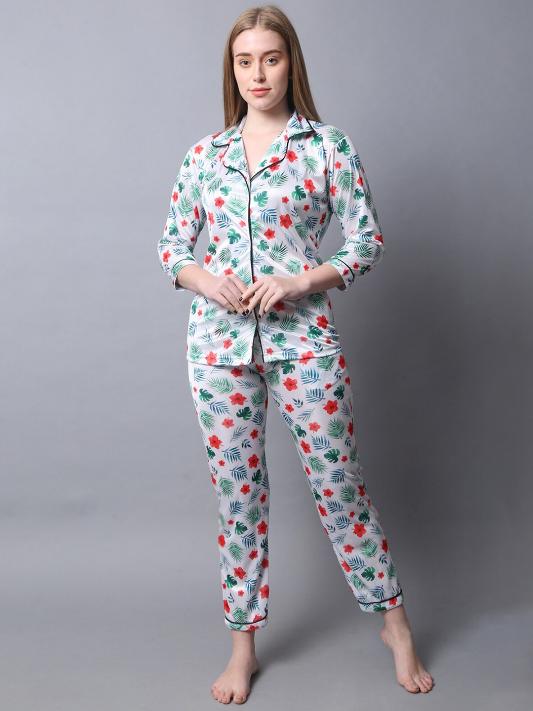 

Xivir Floral Printed Lapel Collar Satin Night suit, White
