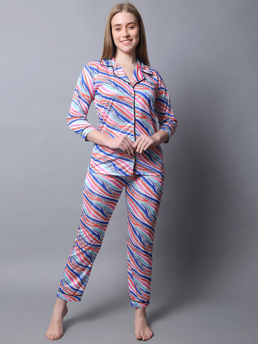 

Xivir Abstract Printed Lapel Collar Satin Night suit, Purple