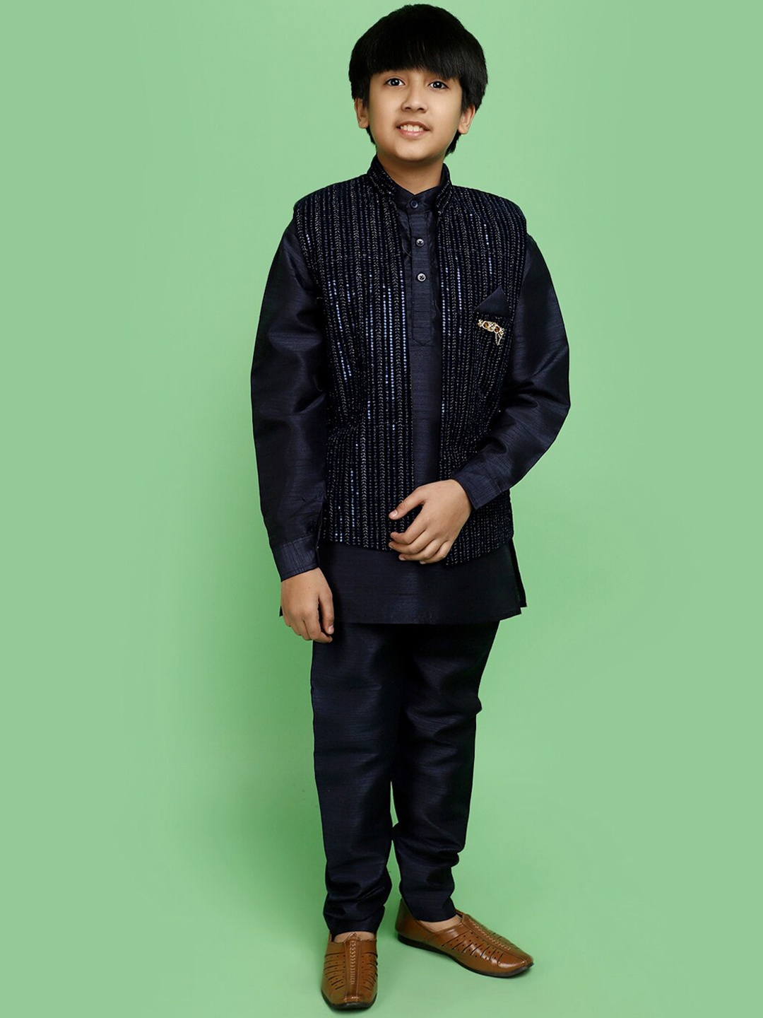 

V-Mart Boys Self Design Mandarin Collar Sherwani, Blue