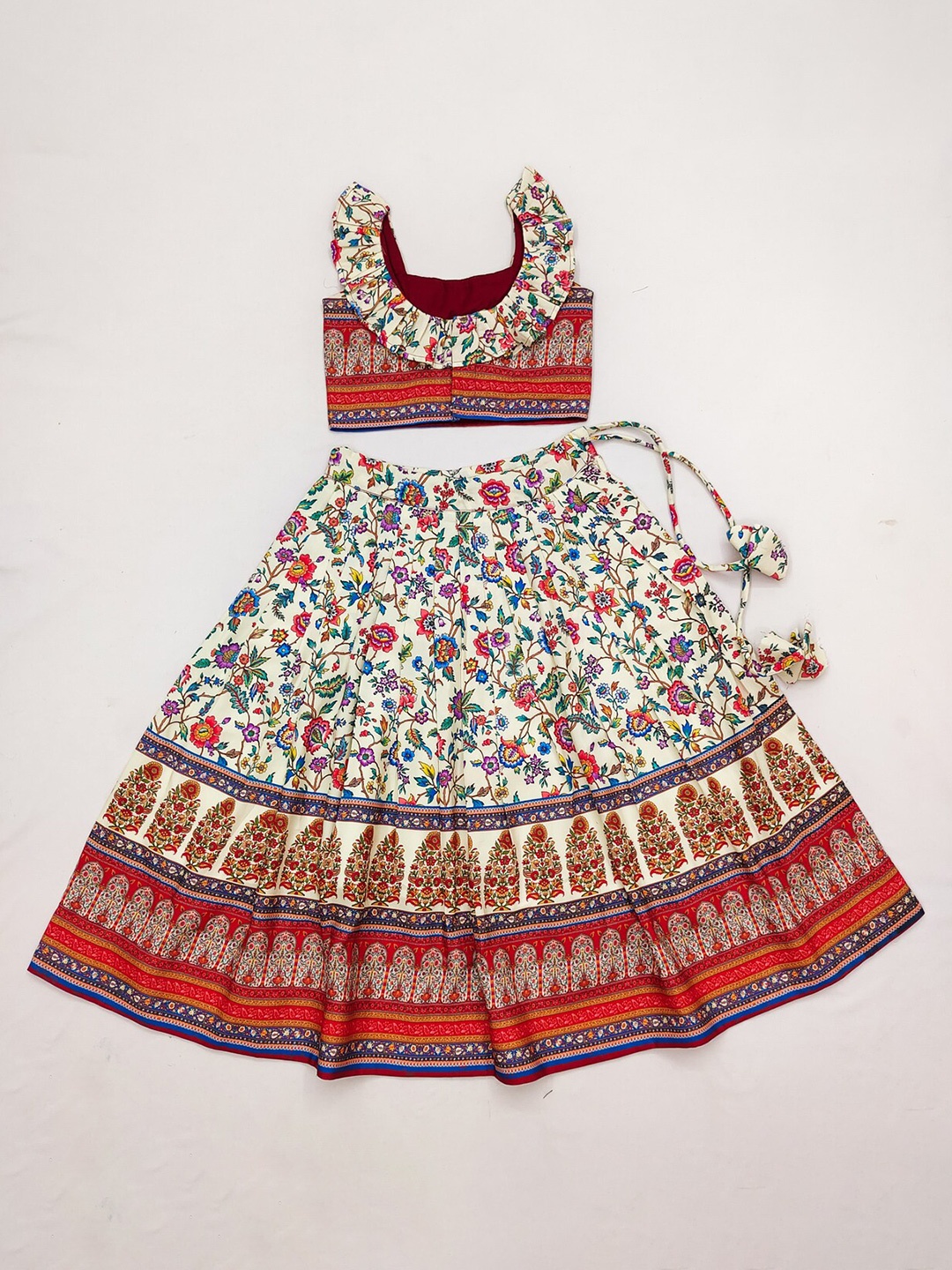 

BAESD Girls Printed Ready to Wear Lehenga & Blouse With Dupatta, White