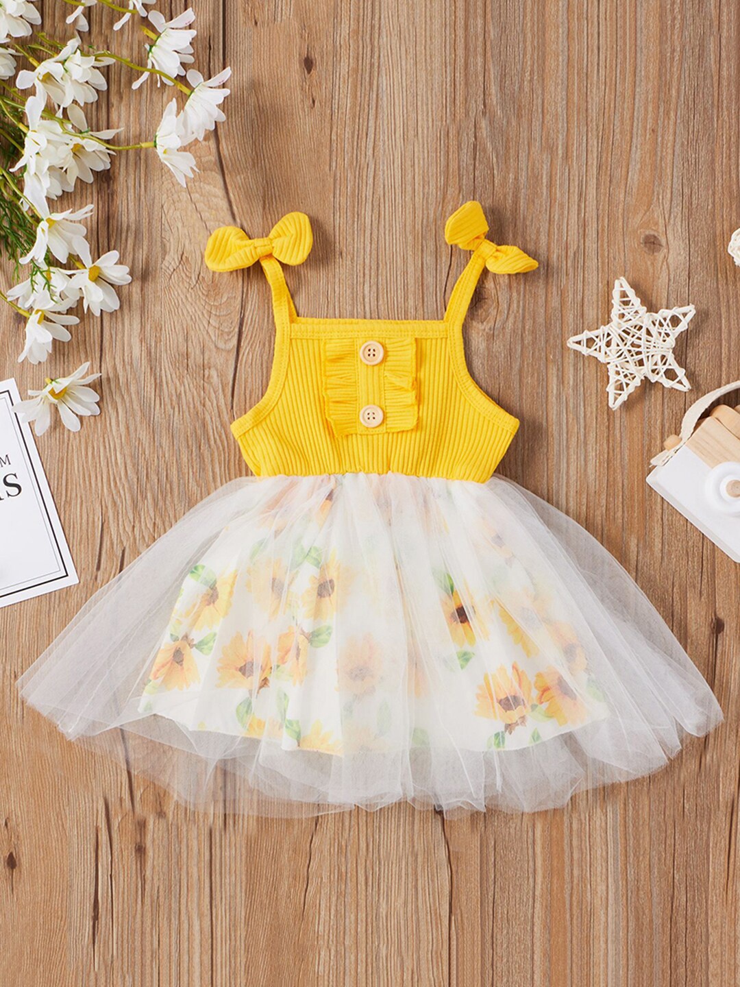 

INCLUD Girls Floral Self Design Square Neck Sleeveless Bow Detail Fit & Flare Dress, Yellow