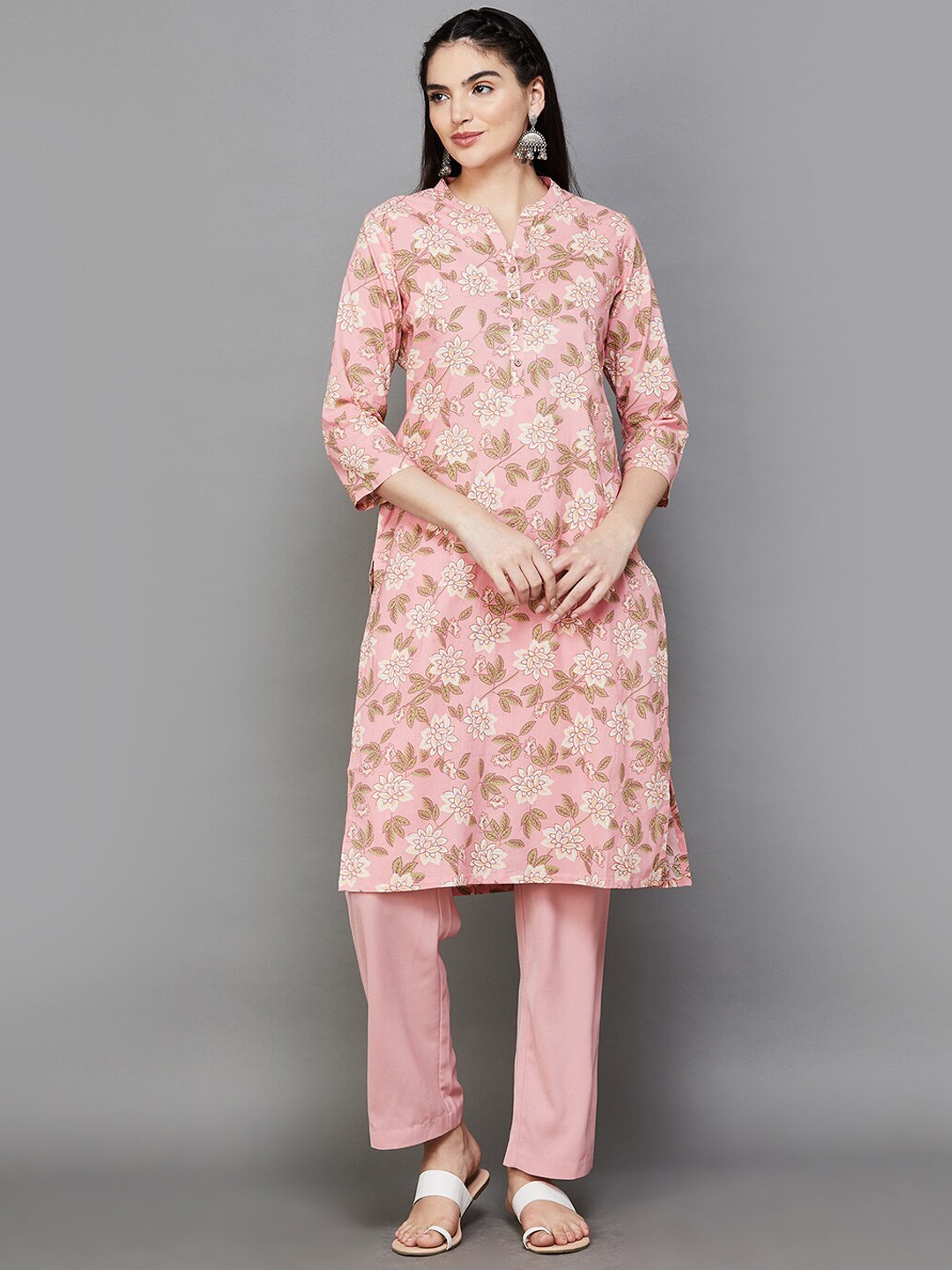 

Melange by Lifestyle Abstract Printed Mandarin Collar Three-Quarter Sleeves Cotton Kurta, Coral