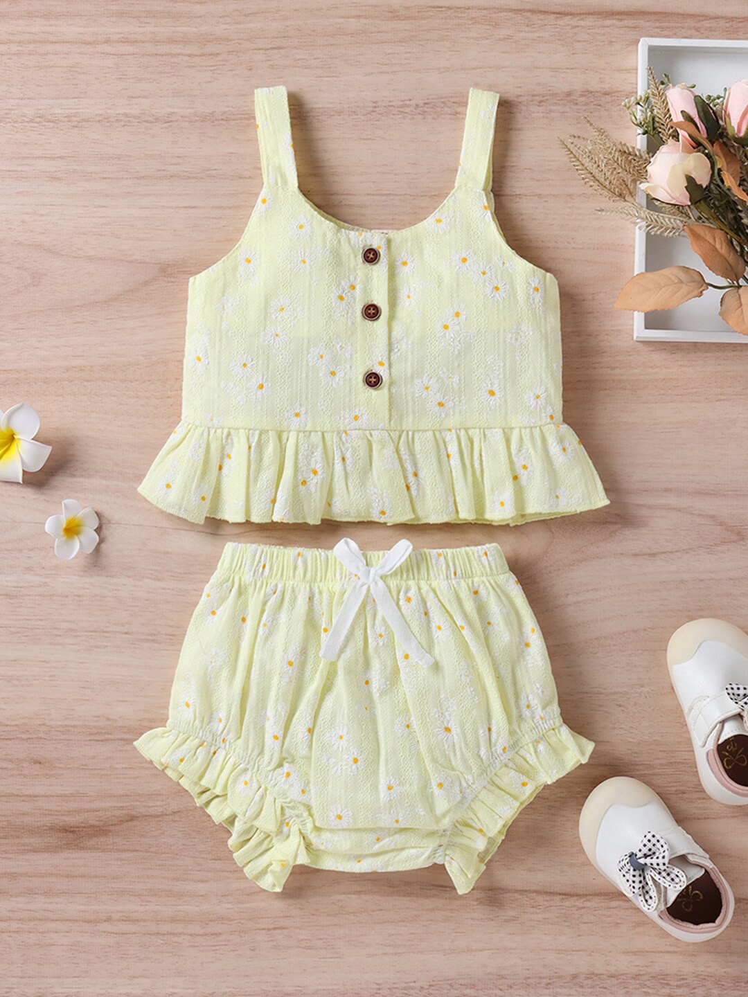 

INCLUD Girls Printed Shoulder Straps Top with Shorts, Yellow