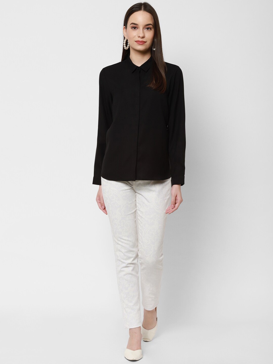 

HOUSE OF KKARMA Spread Collar Casual Shirt, Black