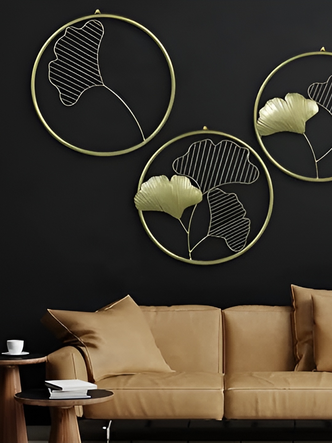 

CraftVatika Yellow & Black Textured Leaf Design Wall Hangings, Gold