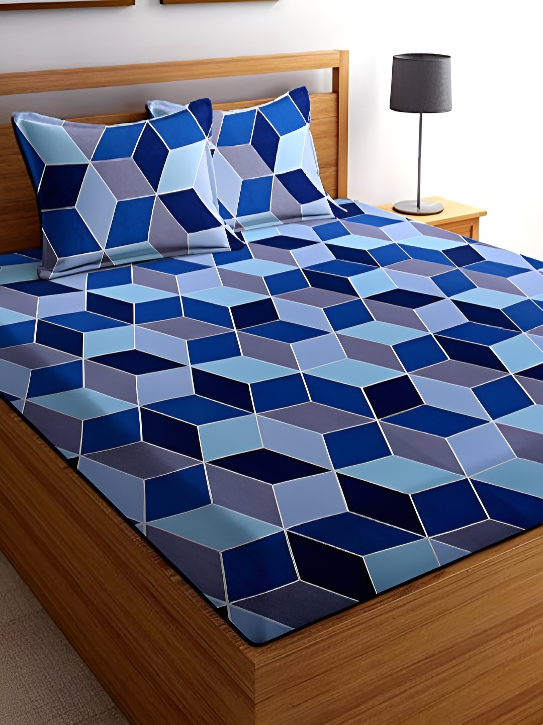 

PHOEBEE Blue & Grey Geometric 120 TC Queen Bedsheet with 2 Pillow Covers