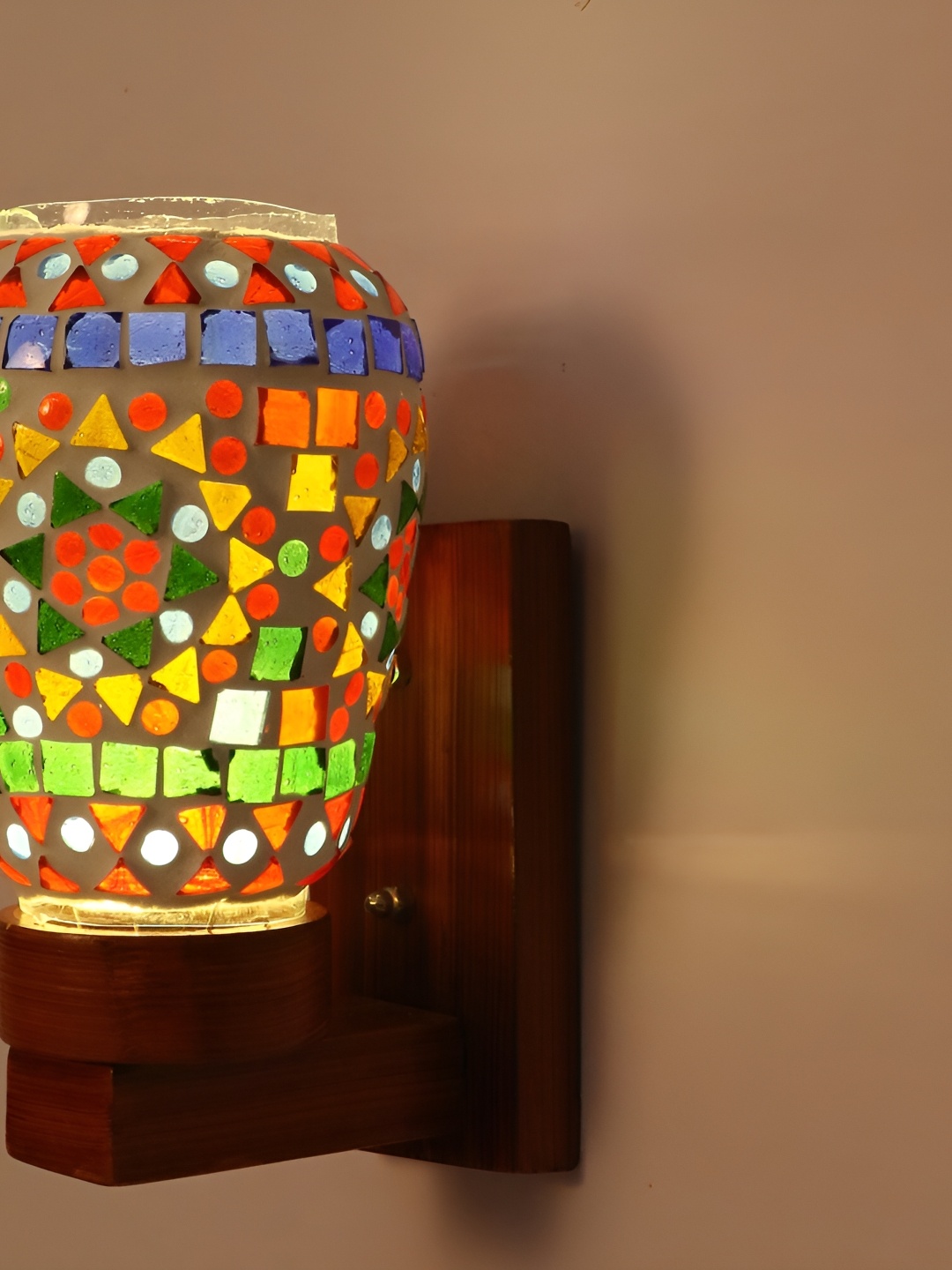 

1ST TIME White & Brown Textured Glass Traditional Abstract Shaped Shaped Wall Lamp