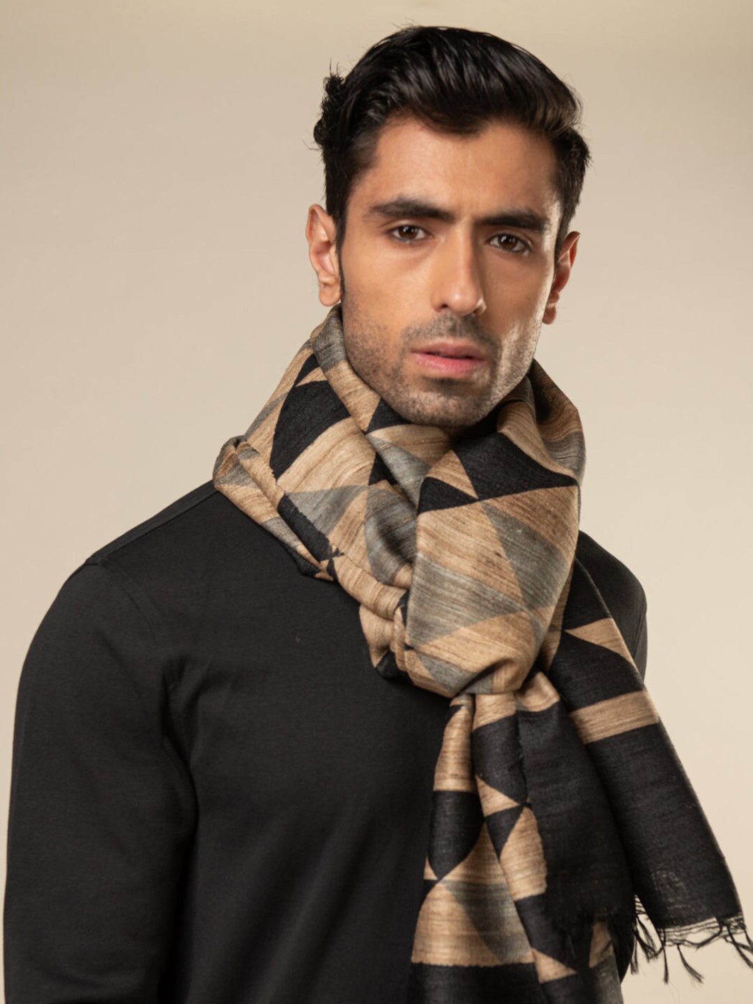 

AESHAANE Men Printed Silk Scarves, Black