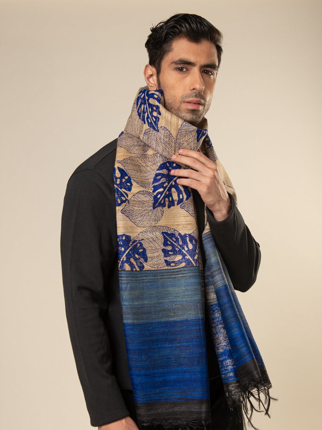 

AESHAANE Men Printed Silk Scarves, Beige