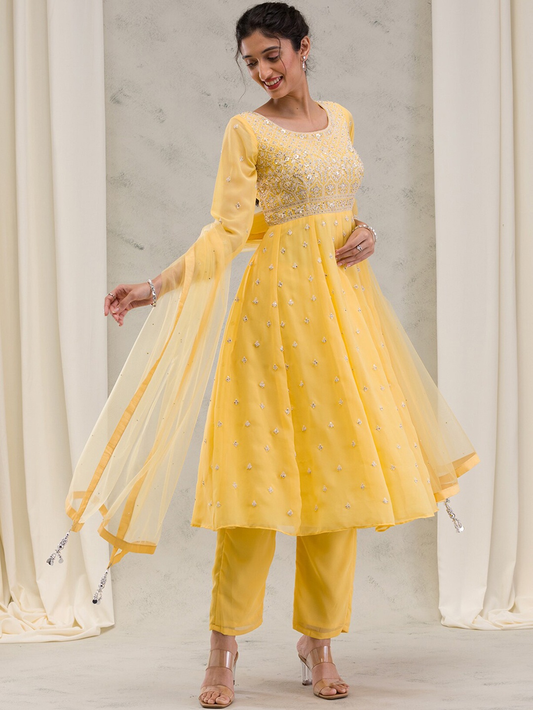 

Koskii Women Floral Embroidered Regular Thread Work Kurta with Trousers & With Dupatta, Yellow