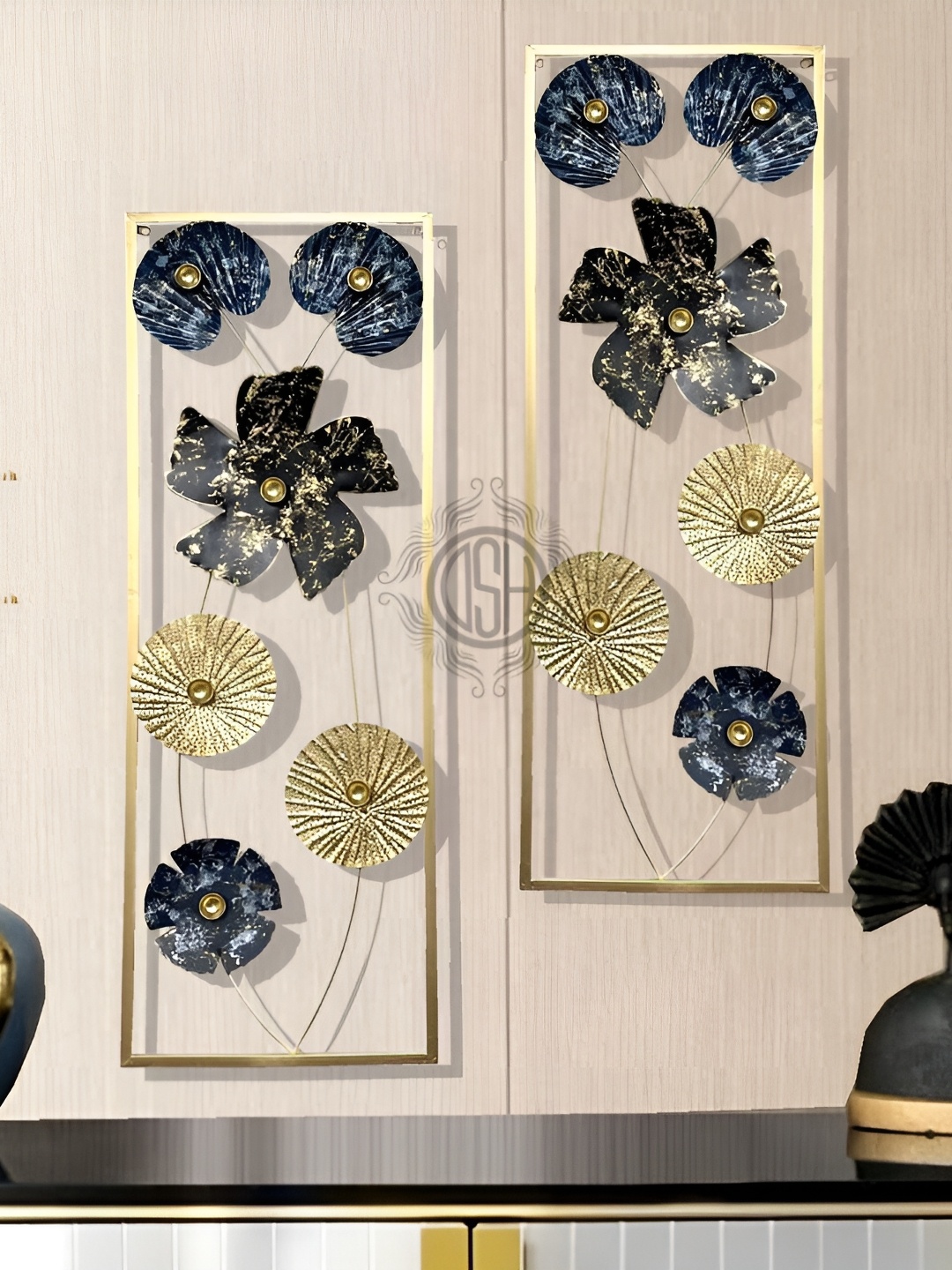 

DSH Crafting Your Curiosity 2-Pcs Black & Beige Leaf Hanging Wall Decor