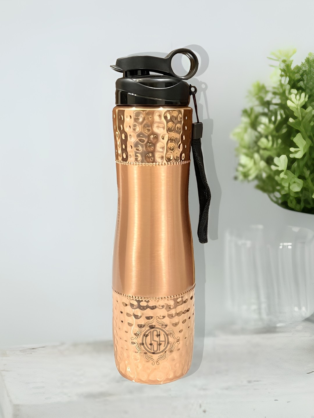 

DSH Crafting Your Curiosity Copper-Toned & Black Single Copper Solid Water Bottle