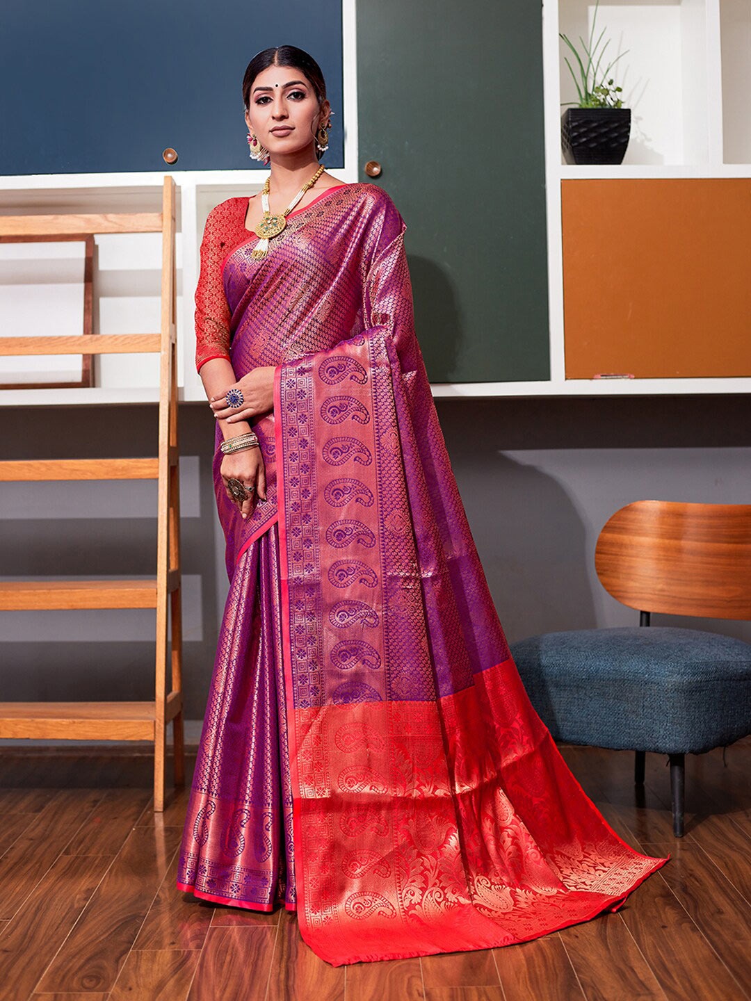 

JUST FASHION Woven Design Zari Art Silk Kanjeevaram Saree, Magenta