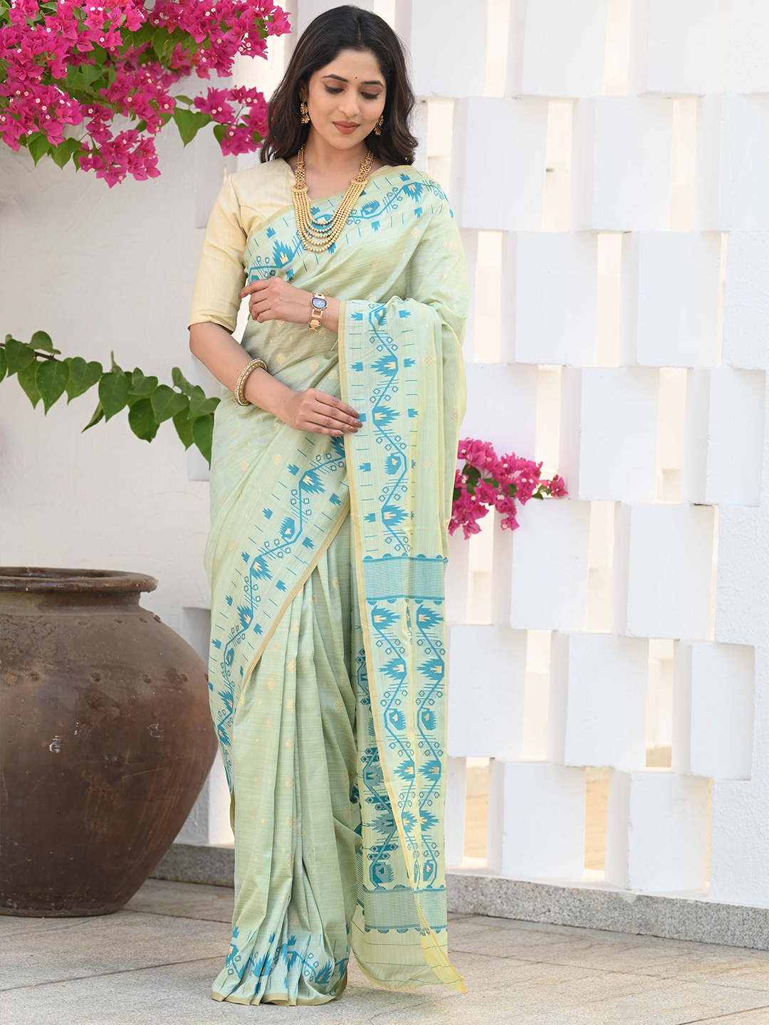 

BEATITUDE Ethnic Woven Design Silk Cotton Saree, Green