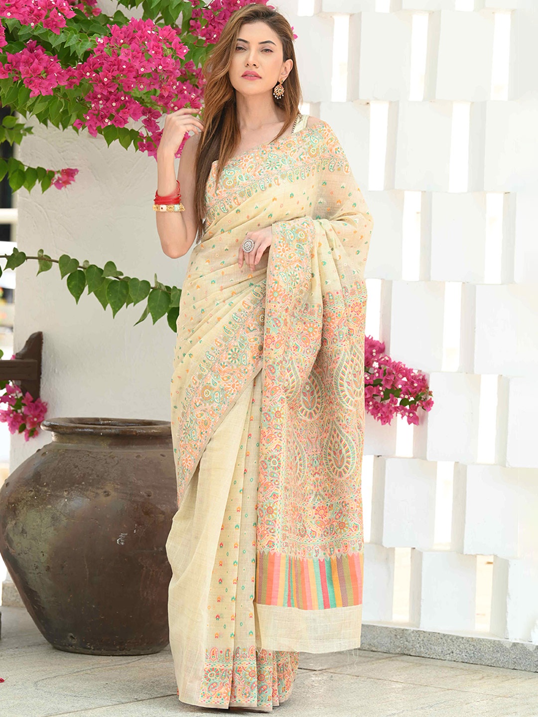 

BEATITUDE Ethnic Woven Design Saree, Beige