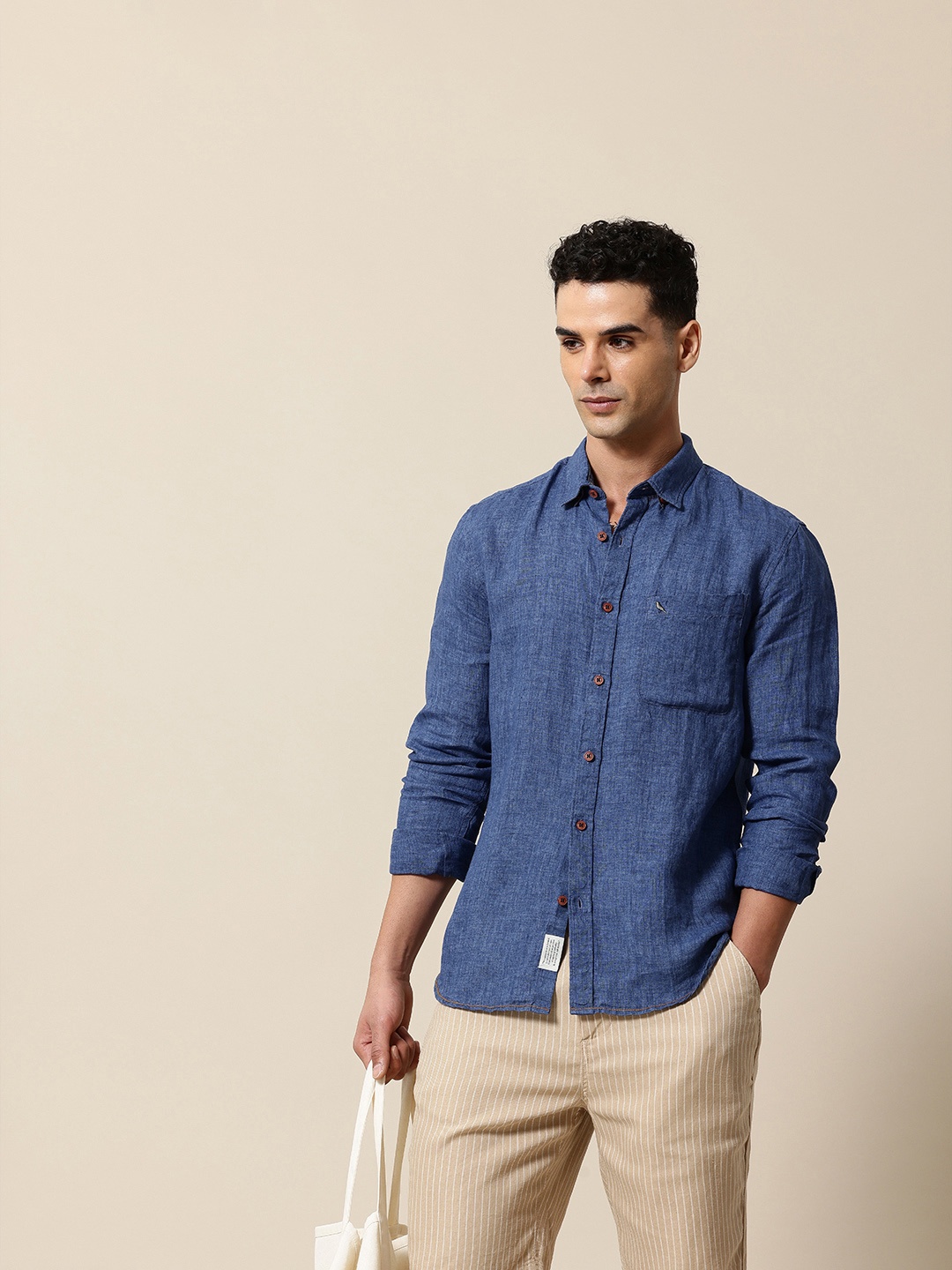 

Mr Bowerbird Pure Linen Tailored Fit Opaque Casual Shirt, Navy blue