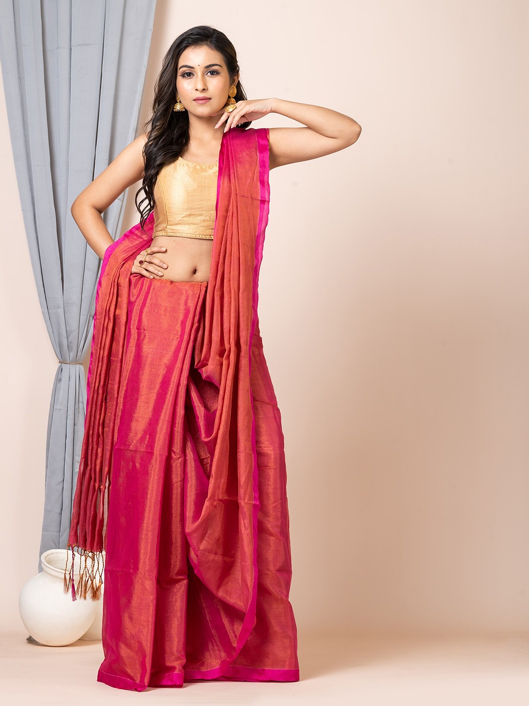 

HOUSE OF ARLI Silk Cotton Saree, Pink