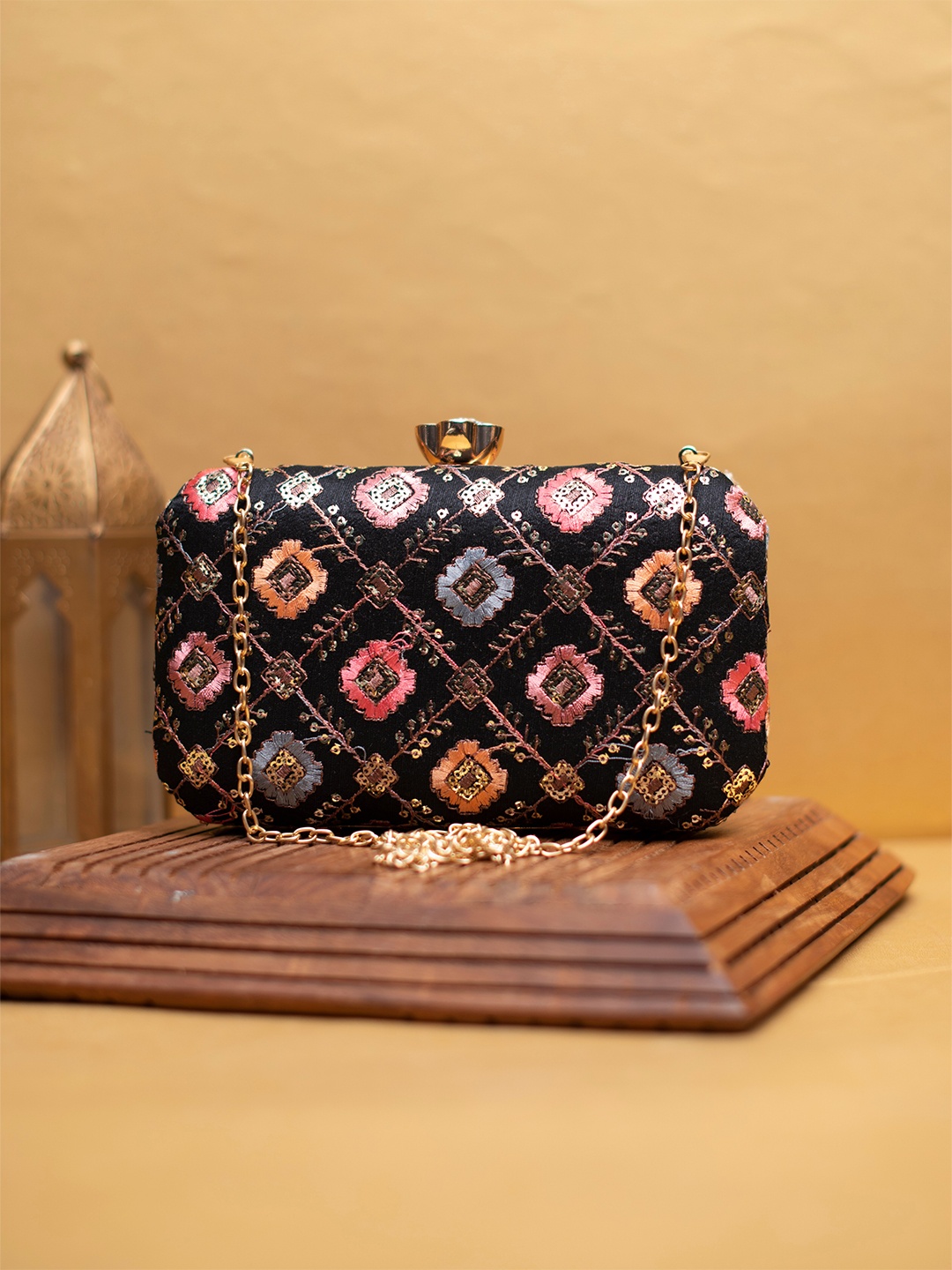 

ARTKLIM Embroidered Sequinned Detailed Box Clutch, Black