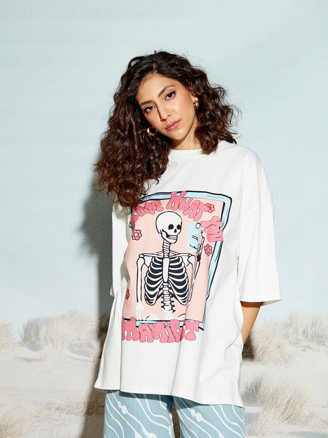 

THE CLOTHING FACTORY Graphic Printed Drop-Shoulder Sleeves Oversized T-shirt, White
